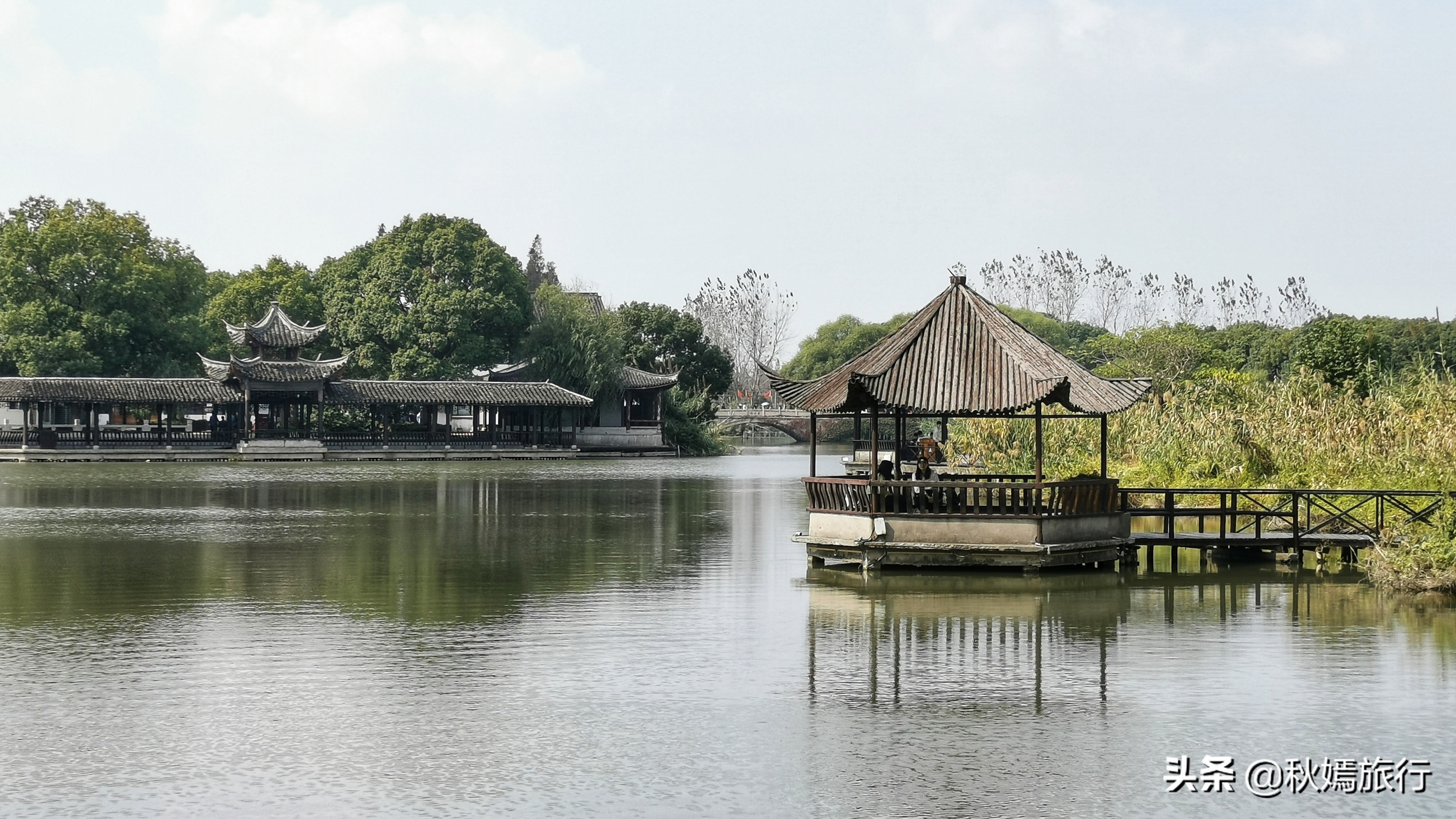 这座华东地区最大的湿地公园,拥有一千多亩芦苇荡,游客络绎不绝