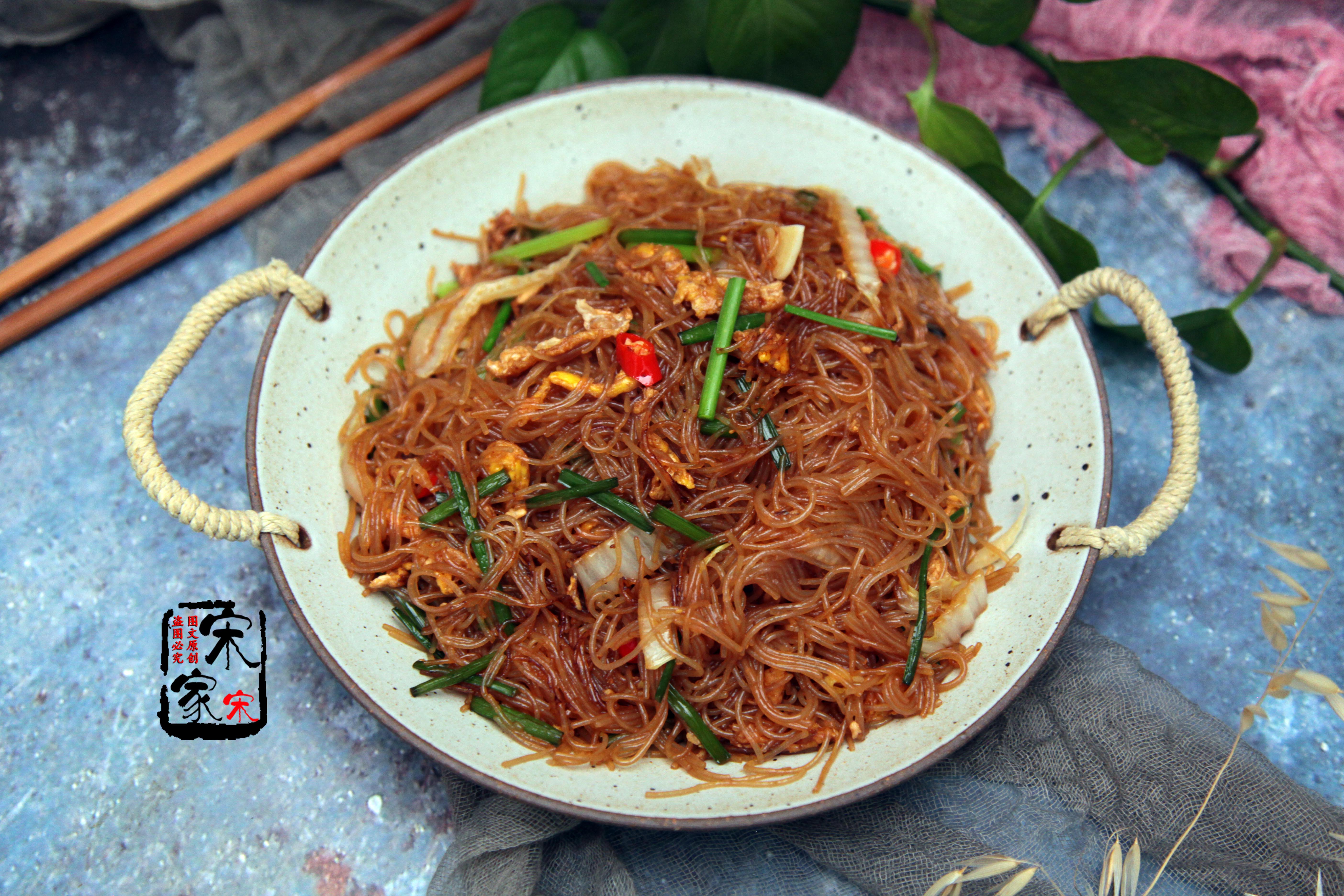 卖炒米粉要多少成本怎么选地方,一粉一城炒米粉加盟利润