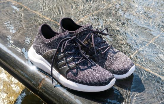 488堪比1890!小米史上最牛跑鞋,迪卡侬的价格,亚瑟士的质量