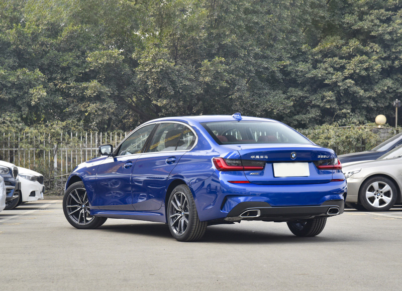 舒适性不输奔驰c级的车,舒适性可以媲美奔驰