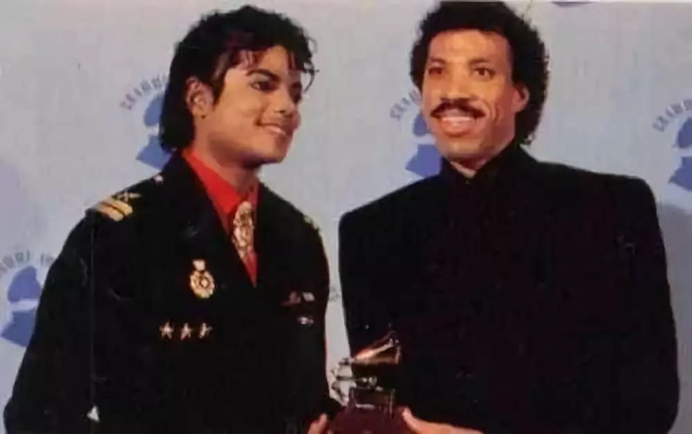 被藏了34年的视频曝光：那一年，李宗盛27岁，费玉清30岁……