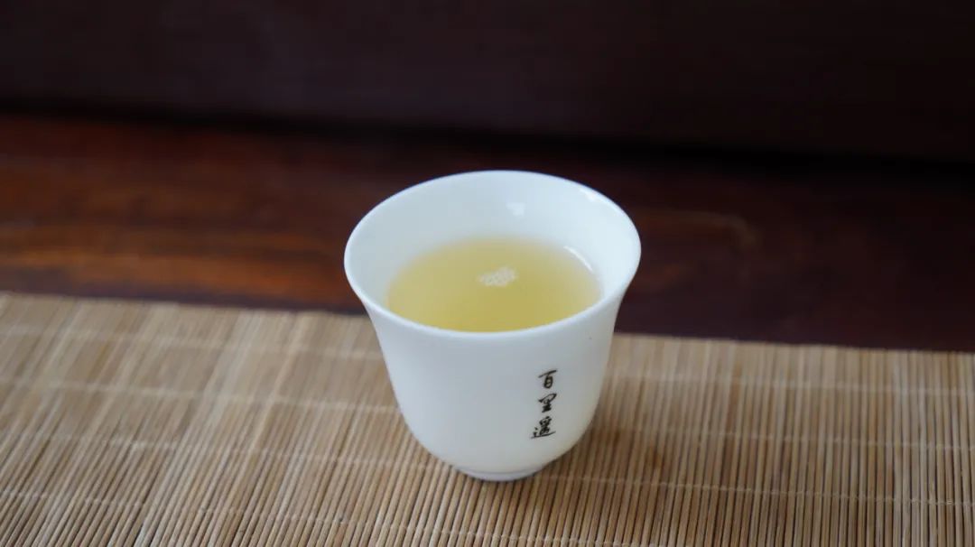 新生代黑马之百花潭!汤香蕴郁百花香,世外桃源的茶,一喝就沉醉