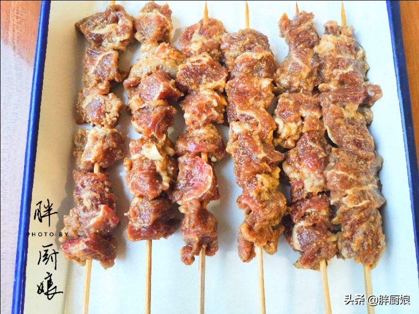 简单的烤牛肉串的做法,家常烤牛肉串教程