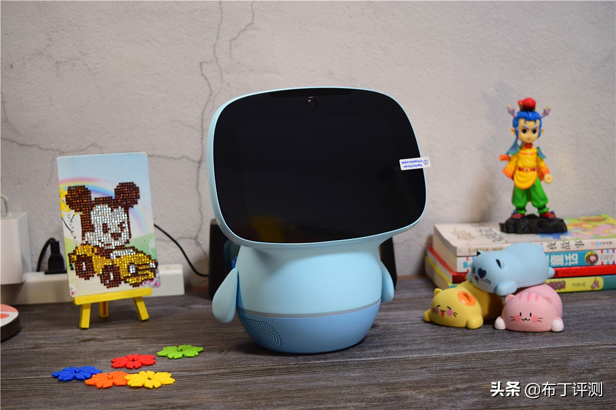 ai智能教育陪伴机器人,智慧儿童ai学习机器人