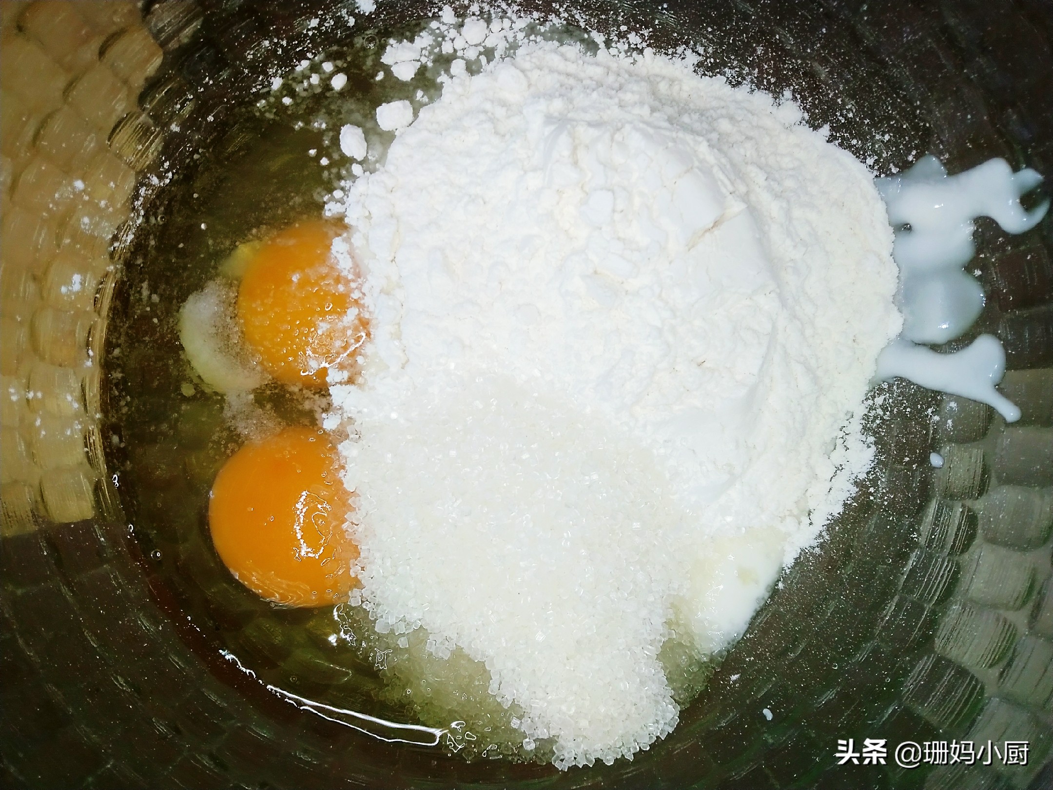 何炅教做酸奶蛋糕用什么面粉,何炅同款自制小蛋糕