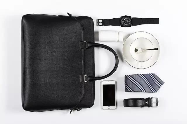 意大利到中国快递费用,意大利到中国托运