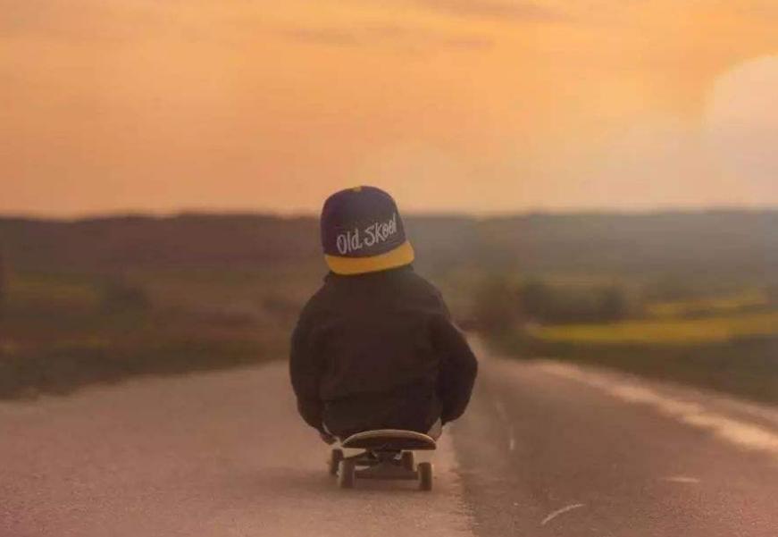 孩子叛逆不和小朋友一起玩怎么办,当孩子不想和小朋友玩怎么引导