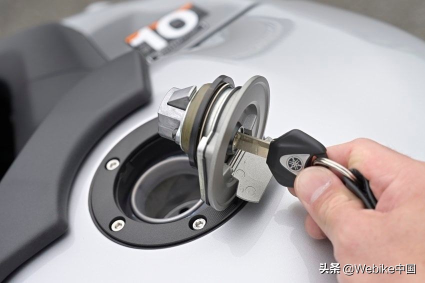 雅马哈摩托车tracer9gt试驾,雅马哈摩托车tracer9