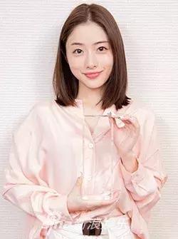 石原里美为什么被称为逆袭榜样,石原里美逆袭黄黑皮