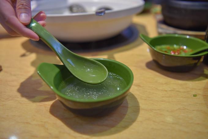 在三亚吃正宗的椰子鸡，不妨试试这两家（海南海岸行者旅行社）