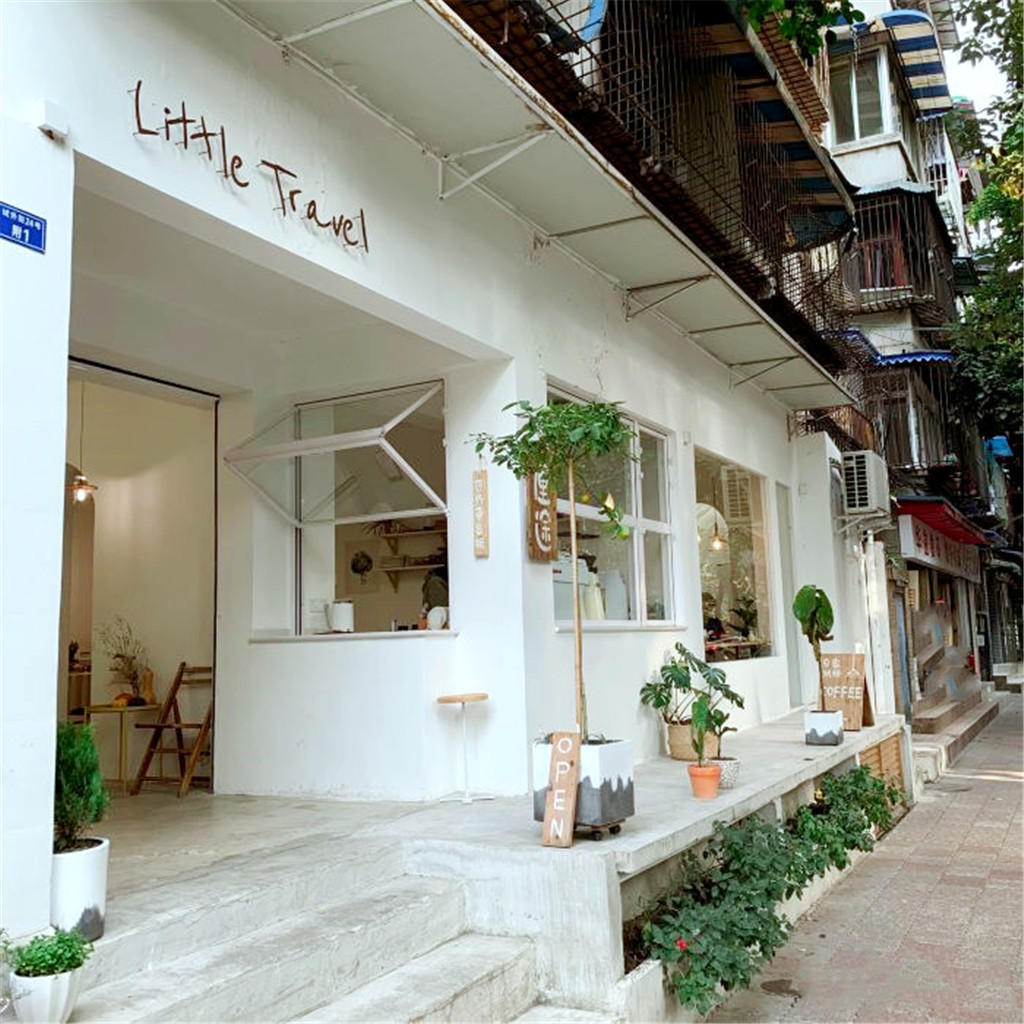 恩爱小情侣开的甜品店，颜值与味道共存，小姐姐拍照停不下来