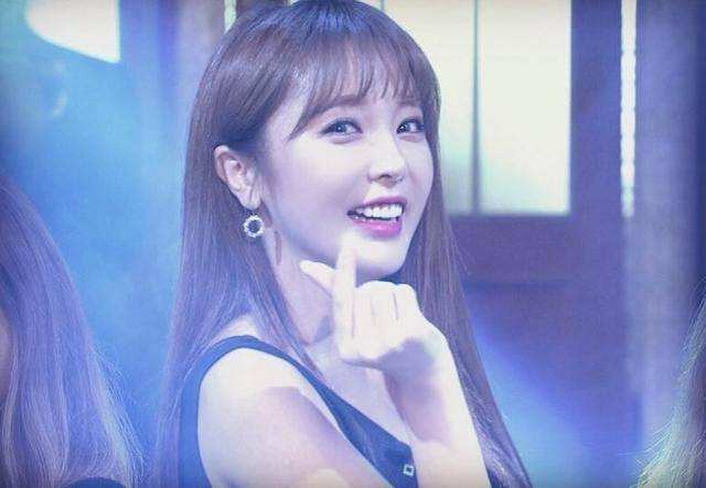 “解放南朝鲜，活捉洪真英！”这次韩国女星凭什么迷倒中国人？