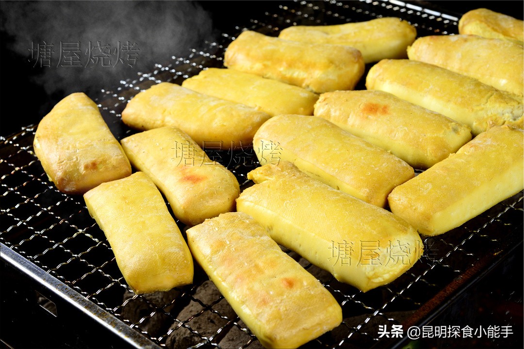 昆明哪里吃正宗石屏豆腐,云南久负盛名的石屏包浆豆腐