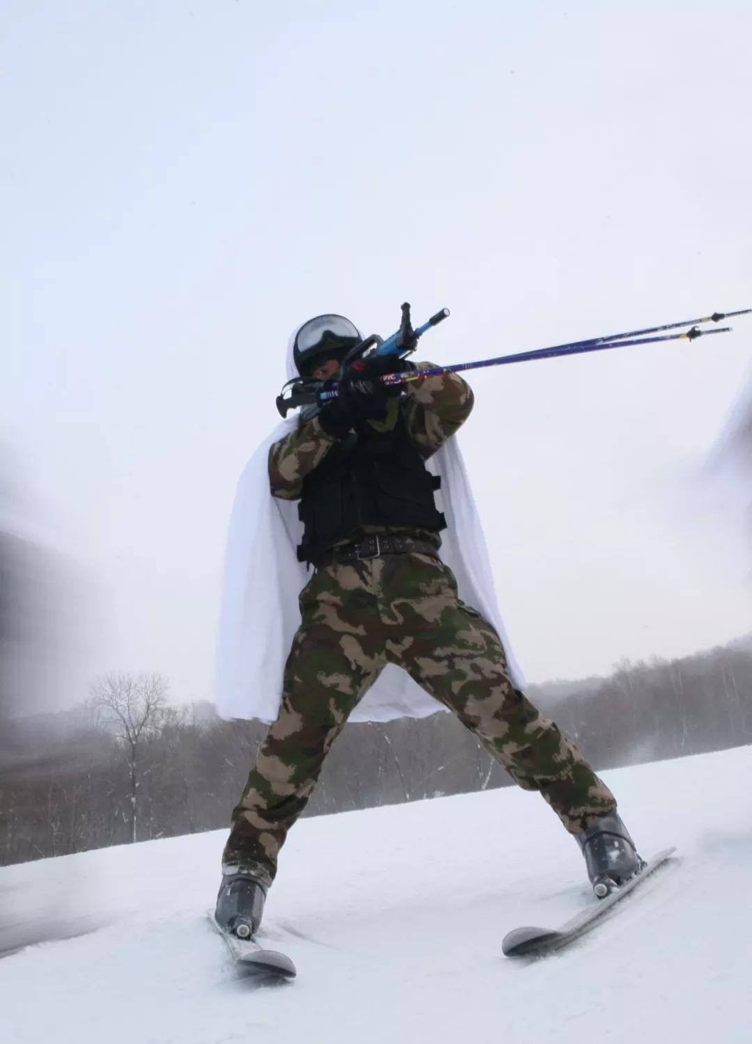 中国*警武**！是时候上头条了