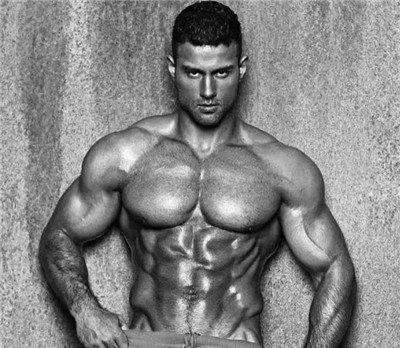 皮肤松弛胸部下垂的矫正方法来了,胸部大下垂怎么练最有效果