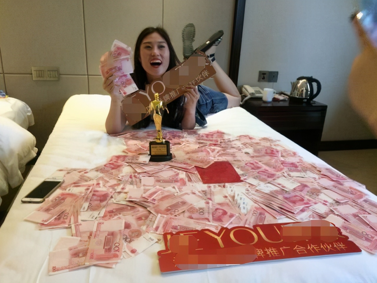 辣妈白手起家月收入百万完整版,做微商炫富