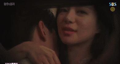 豪门、三角恋、车祸,隔着屏风偷情的狗血剧,这剧上瘾