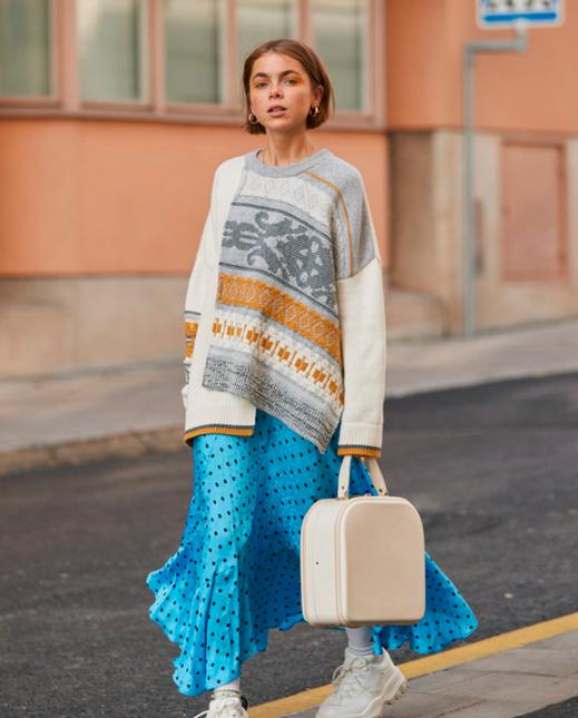 杨幂穿过的菱格毛衣,杨幂同款宽松毛衣