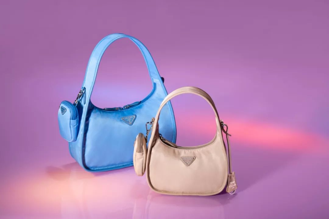 prada目前最火的包,prada复古包