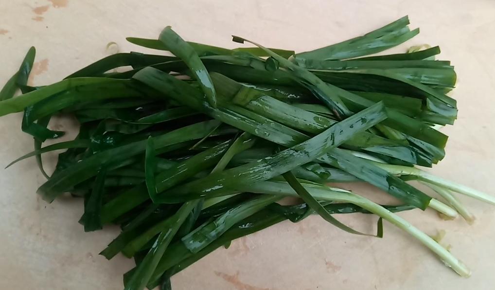 美食家常菜韭菜炒河虾太好吃了,精品菜谱韭菜炒河虾的做法