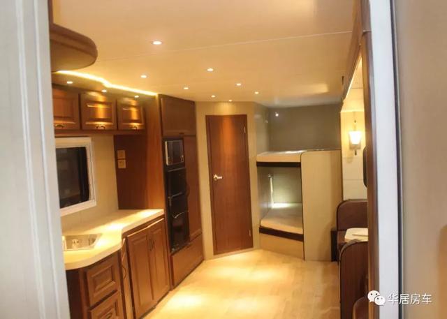 藏秘密基地的房车,拖挂式营地房车