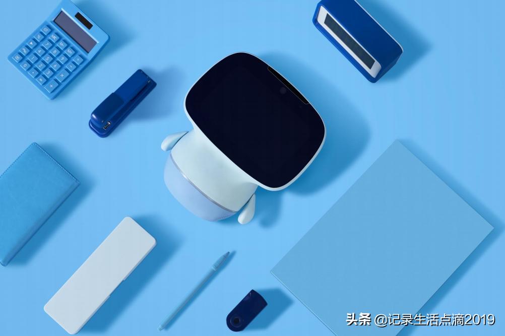 学习娱乐两不误小学二年级,聪聪教育陪伴机器人