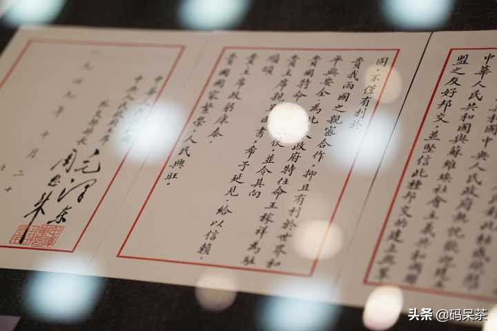 索尼a6000微单值得入手吗,索尼a6000微单的优缺点