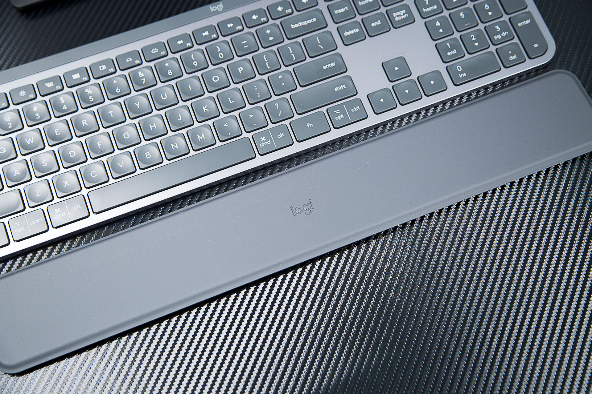 罗技mxmaster2s蓝牙连接电脑,罗技mxmaster2s和3