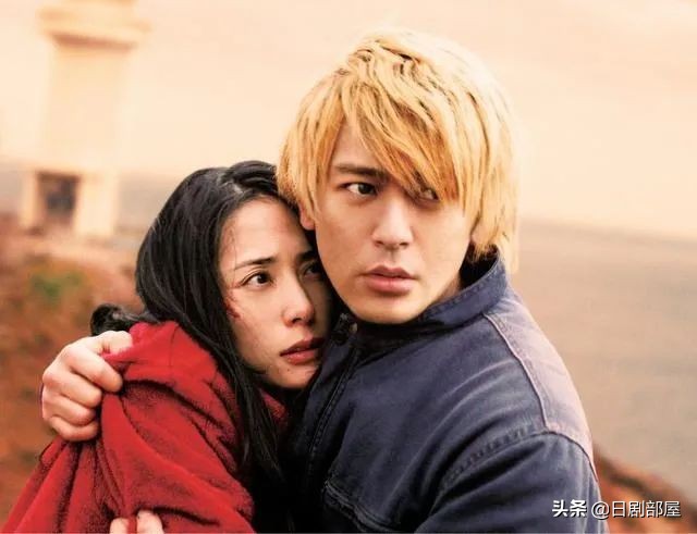 唐人街探案3妻夫木聪花衬衫,唐人街探案3里面四位帅哥