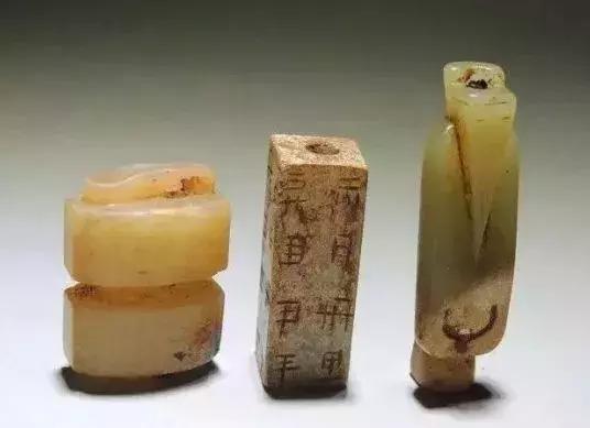 千万别瞎戴文玩手串,千万不要戴假翡翠危害太大了