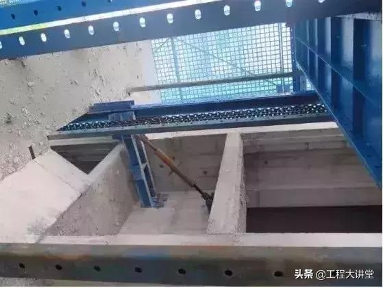 爬架作业安全注意事项,爬架安全隐患大检查的事项