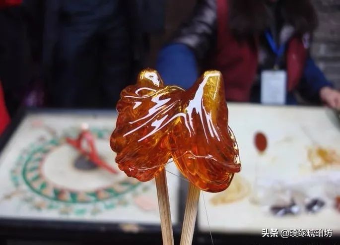 高品质的琥珀蜜蜡有哪些,常见的蜜蜡珠宝有哪些