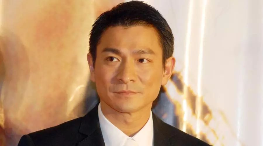 不给别人制造麻烦也是一种慈悲,不给别人添麻烦的最高境界