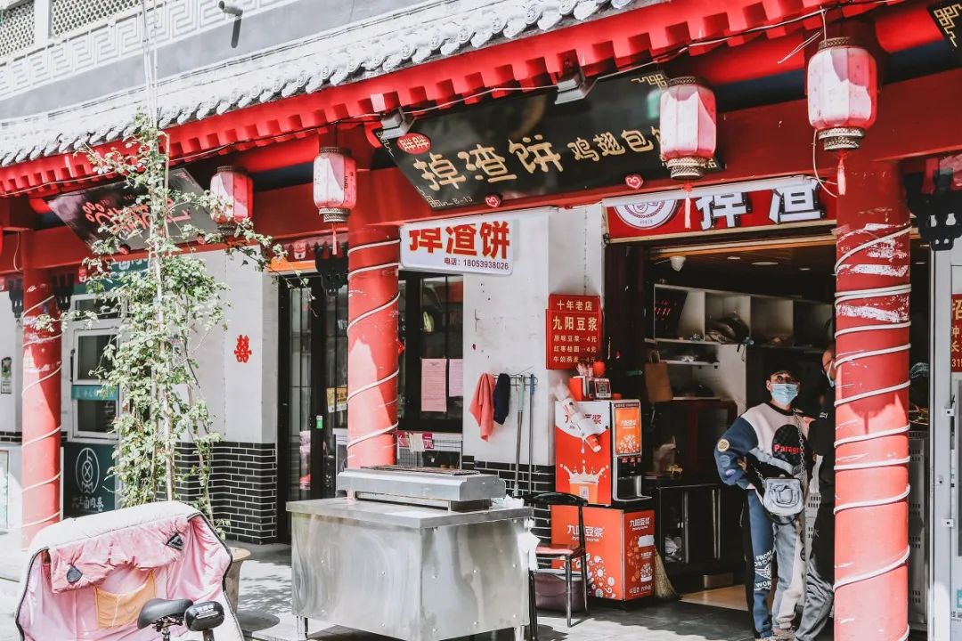 八蜡庙街涑河南街美食,八腊庙街的提拉米苏店