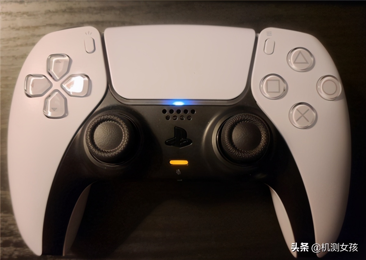 索尼PS5手柄或存在硬件问题，网友：摇杆漂移是历史问题了