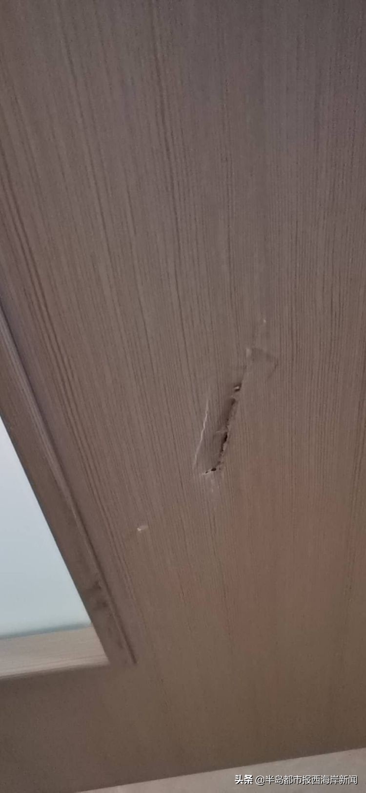 门上破大洞，楼梯露钢筋！中南世纪城精装房质量堪忧，业主拒收房