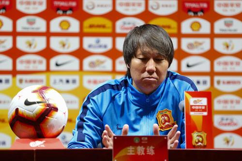 开玩笑？报纸把国足球员名字弄错10多个，魏士豪，曹雪丁是谁？