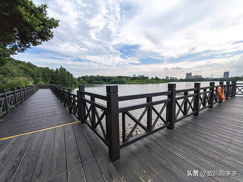 新手如何快速上手华为p50pro,深度评测华为p50与华为p50pro视频