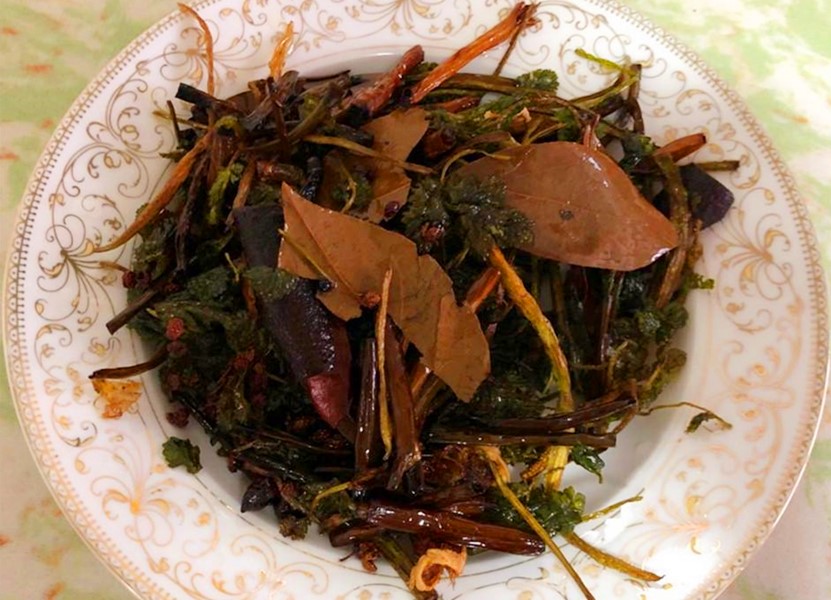 炸辣椒油油少了可以炸两次吗,炸辣椒油剩下的材料还能做啥