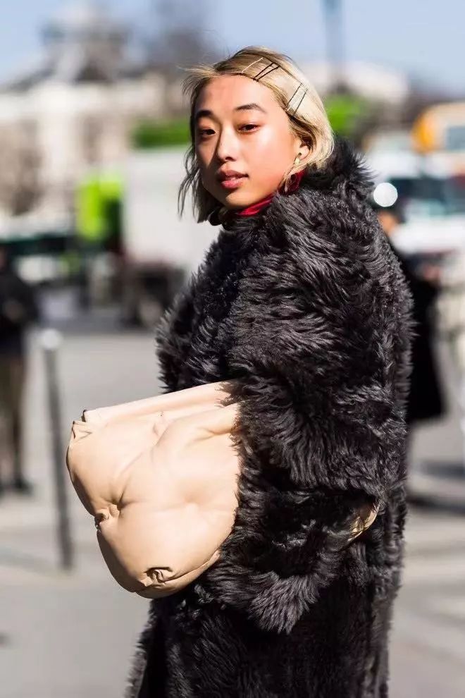 1块钱发夹,5000块的发夹真的很难接受