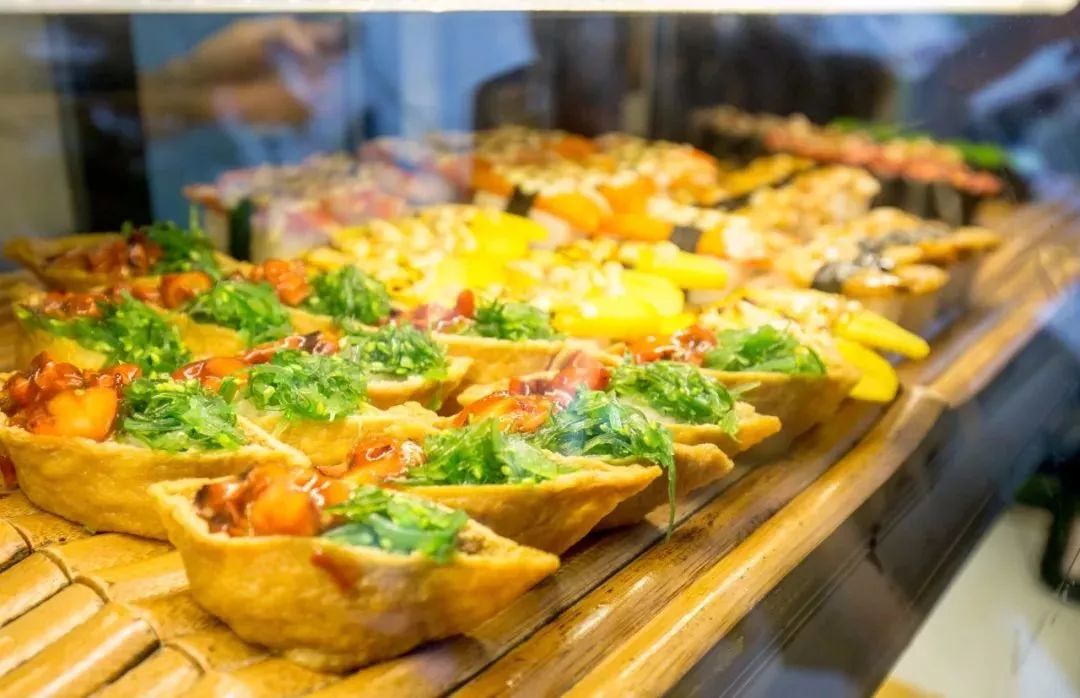 春暖花开是一年中最美丽的季节,春暖花开的季节享受大自然的美景