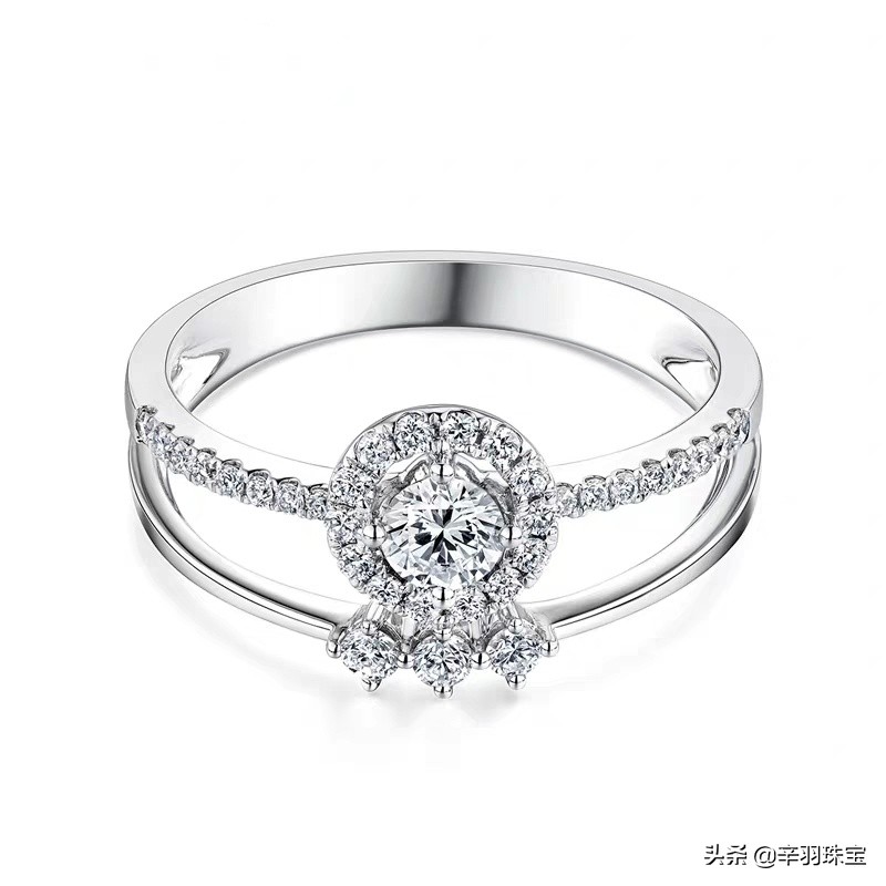 选钻戒什么样的性价比高,挑选钻戒看什么