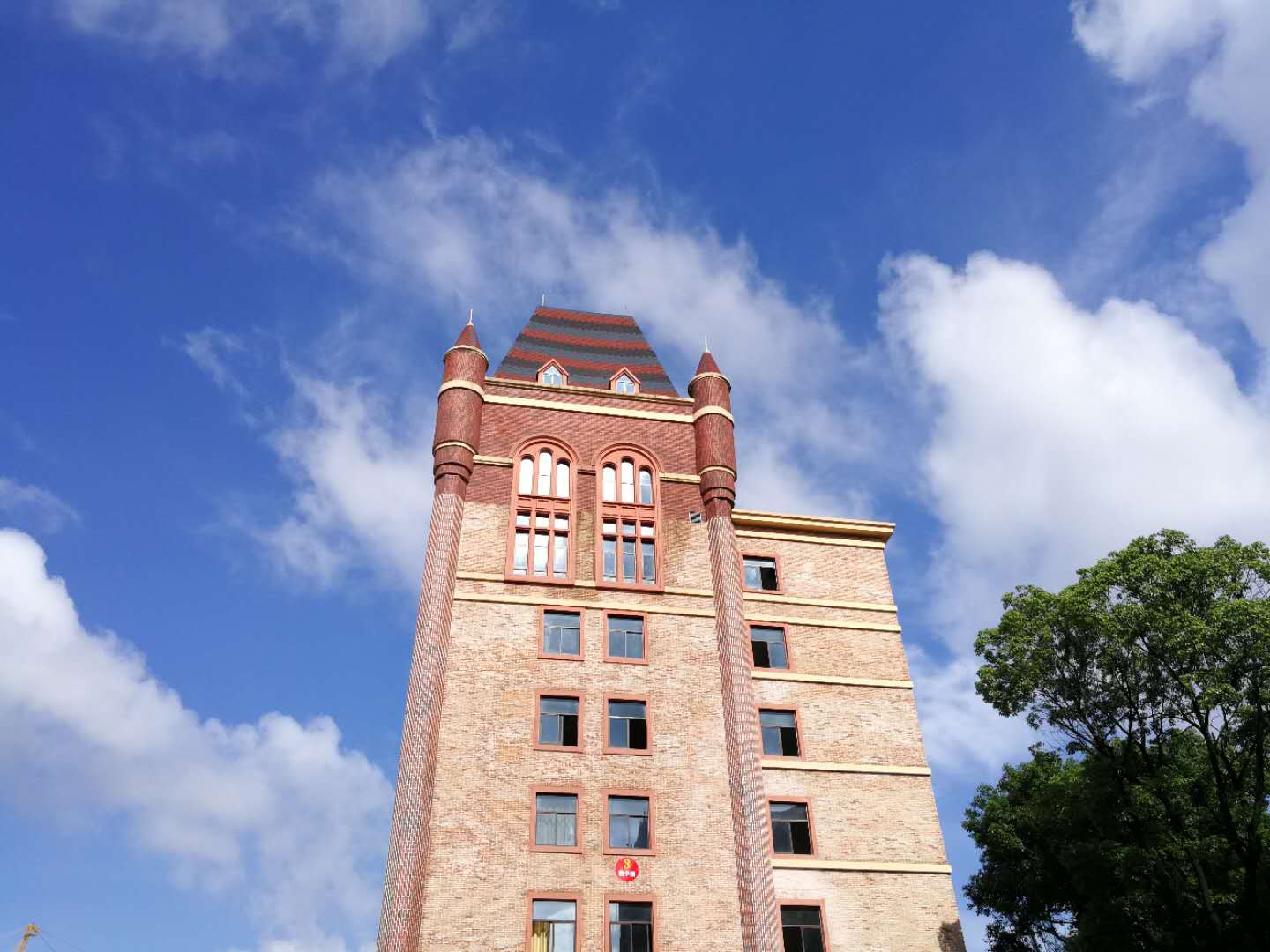 中考志愿没有填报的学校能读吗,中考志愿滑档不愿意读五年专咋办