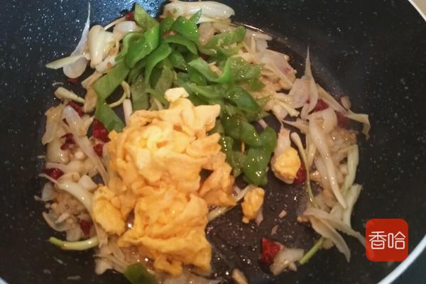 它是“菜中灵芝”，炒菜里面加几颗，不打郎中门前过，冬天别错过