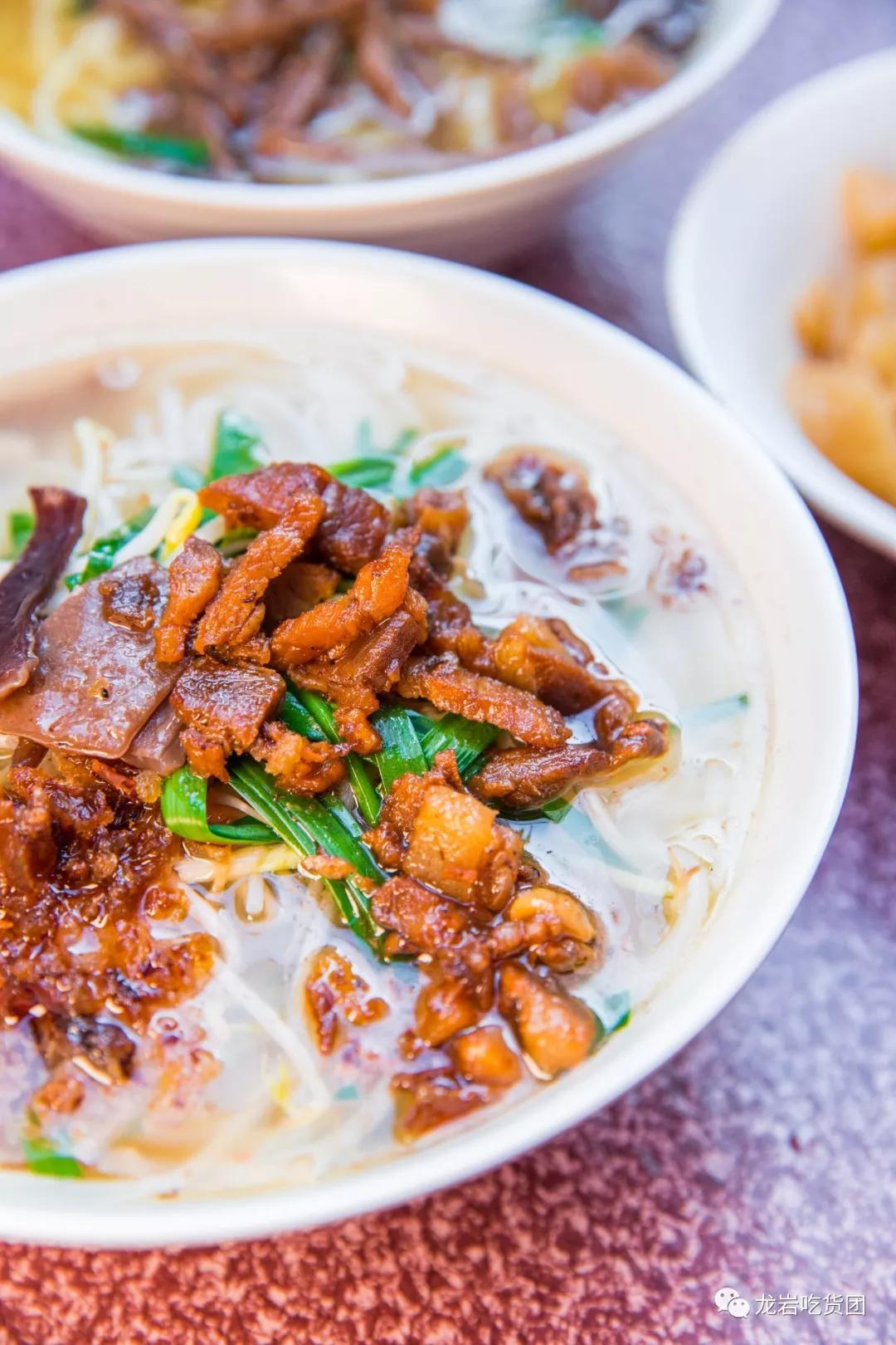 重庆渝北龙兴广场附近购物商场,前方到站工贸