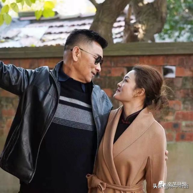 男友突遭破产取消婚约:小34岁女友领证拯救东山再起