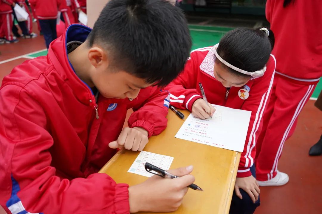 追梦，从新世纪外国语开始！小学职业规划教育，照亮孩子人生航途