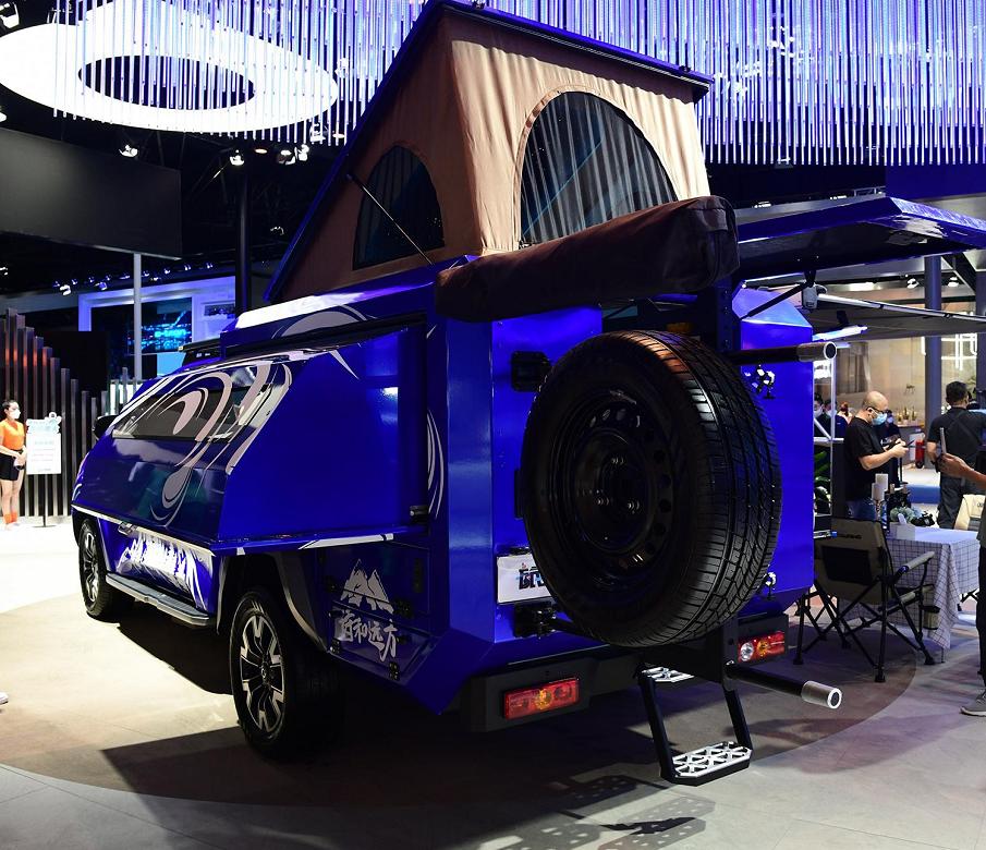 长城全尺寸新皮卡预计上市时间,三把差速锁长城炮越野皮卡