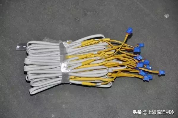 格力风管机f0是什么意思,格力风管机显示f0是什么故障