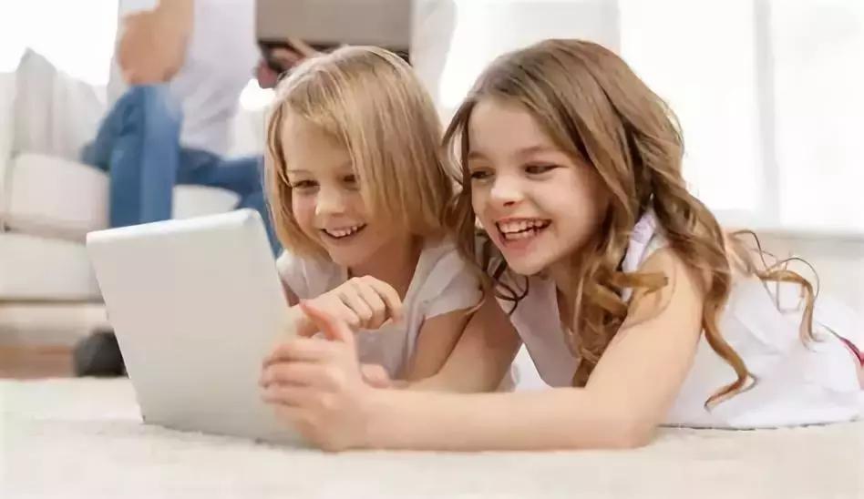 “减负”太遥远,现在我只想保住孩子的颈椎